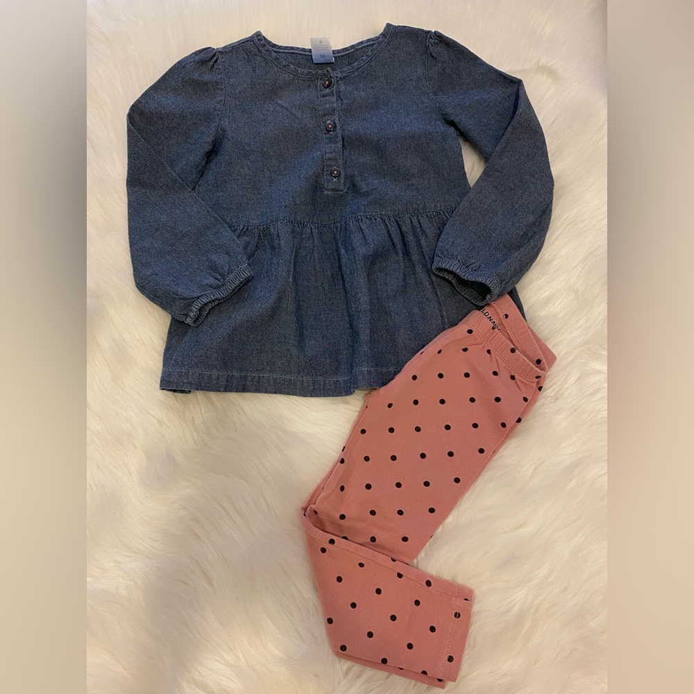 Carters & oldnavy bundle size 3T